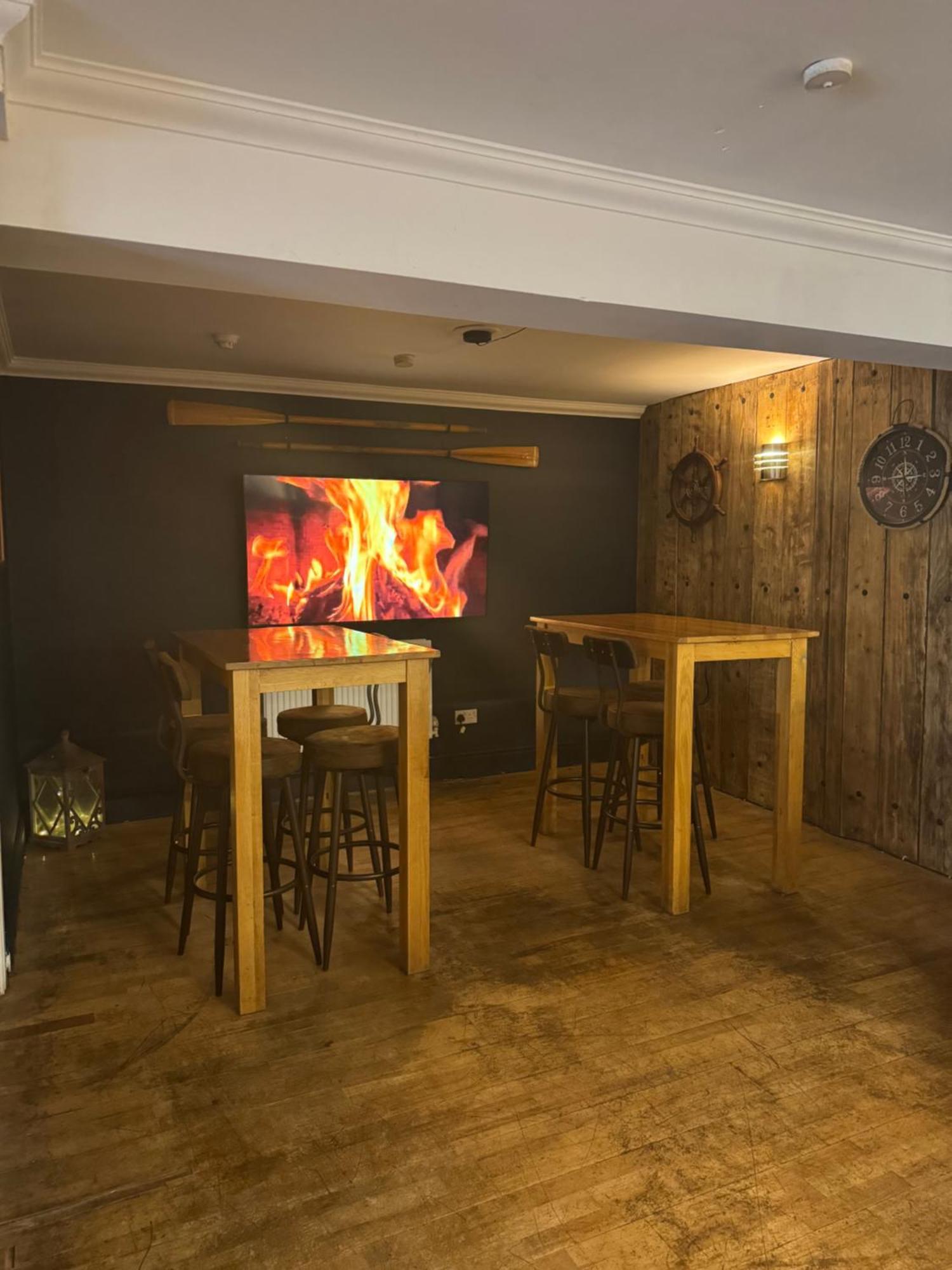 فندق The Harbour Bar & Bistro سيميس باي المظهر الخارجي الصورة